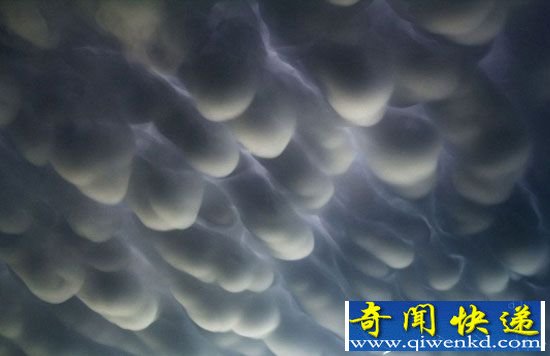地球超自然现象盘点:超级气流柱火焰龙卷