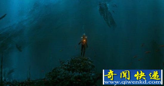 深海惊现不明生物 真的有‘海底人”吗?