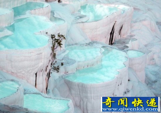 大自然的奇迹 全球15处美景令人窒息