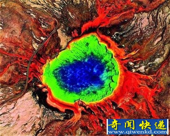 黄石超级火山蠢蠢欲动 地球或面临毁灭