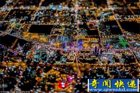 3000米高空看城市夜景:美的就像是电路板