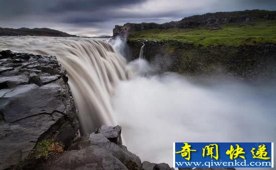 欣赏:欧洲最高瀑布 冰岛黛提瀑布