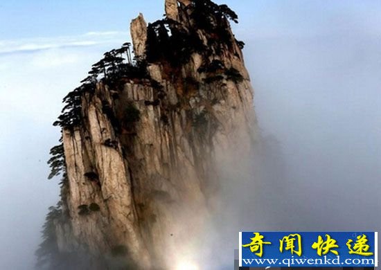 黄山雨后出现罕见佛光奇观瞬息万变 (组图)