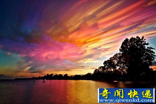 天马行空的艺术品! “堆叠时间”创造彩绘天空