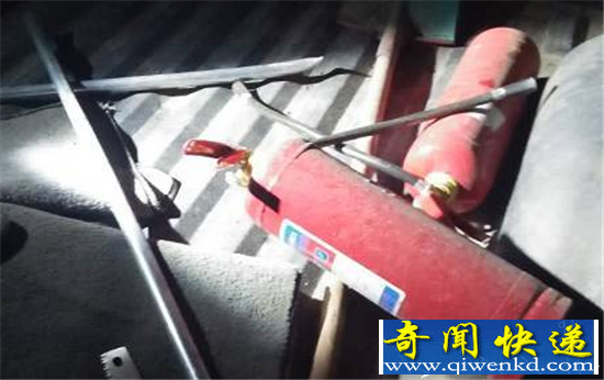 女司机被12保安暴打恐失明