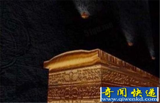 ��ʼ����ʮ�������ţ����۸�ʬ����ð�ƻ�?