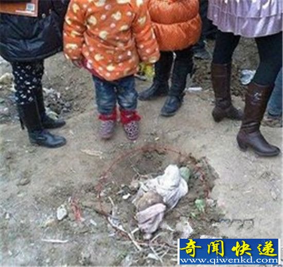 ��ʯ��ʱ����ĸ��Ĺ�ҡ�������ĸ�׻�����Ӥ