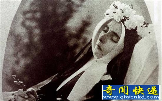 ��ʬ������ʲô��ǧ���Ĺ�߳���Ůʬ