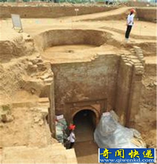 杨贵妃墓千年古墓挖掘现场 杨贵妃的墓地在哪?
