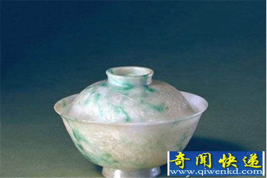 故宫的十大精品翡翠 个个价值连城!