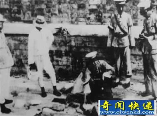 �������Ĺ��ʬ֮�� ���Ӣ������Ĺ�������