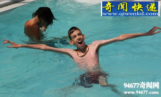 现实中十大拥有超能力的人,1岁男孩举起2千克哑铃