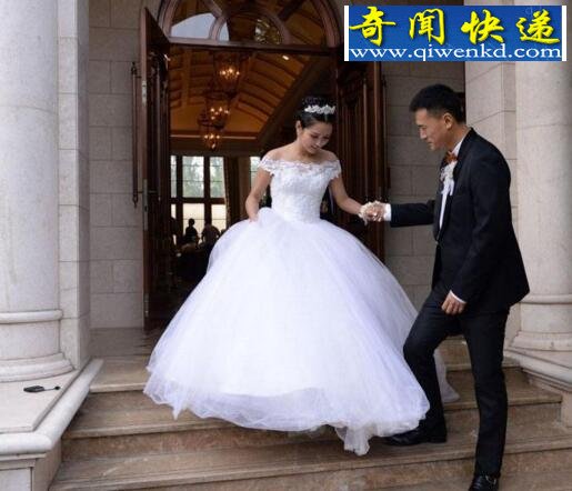 揭秘释小龙和何洁分手原因,释小龙和何洁结婚照曝光