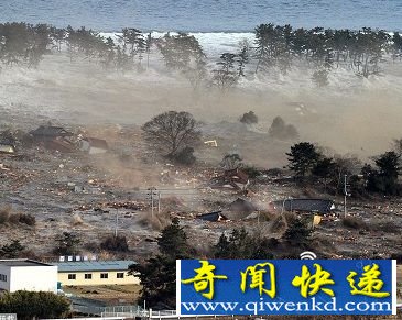日本海啸场面如2012世界末日(图)