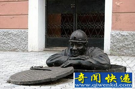 世界各地怪异奇特雕塑