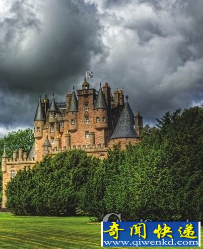 英国著名古堡里的见鬼之旅