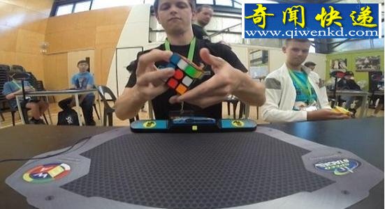 魔方世界纪录,曾姆丹格斯4.73秒破纪录(机器人1秒)