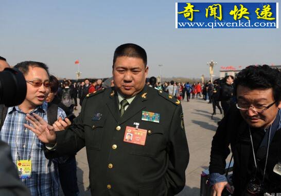 中国最年轻的少将,毛新宇40岁成为上将(毛泽东取名)