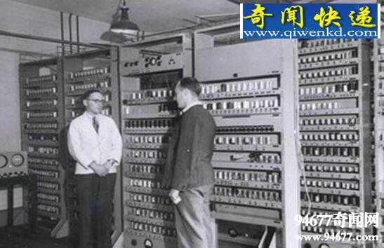 世界上第一台计算机,1946年诞生(20辆卡车那么重)