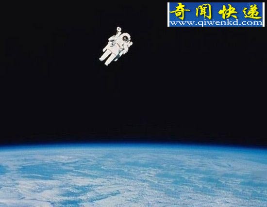 宇宙航行危险,不小心就永远漂浮在太空中!
