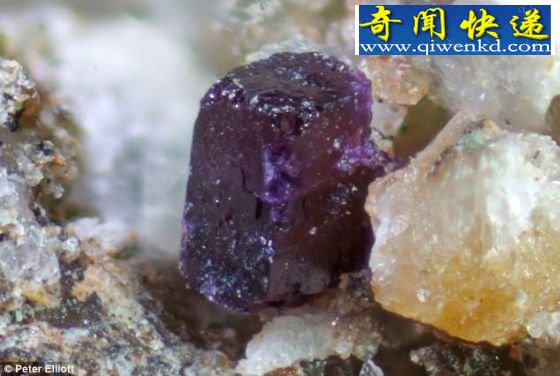 澳火山岩发现紫色矿石:具有全新晶体结构