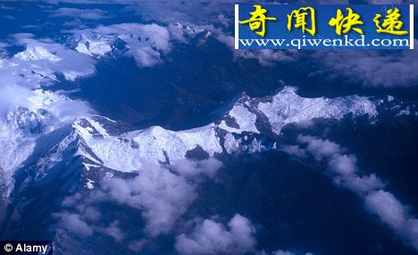 安第斯山脉中部。岩浆房需要一系列条件才能拥有足够大的规模,最终导致超级喷发 (图)揭秘火山超级喷发:裂缝扩大致岩浆房破裂