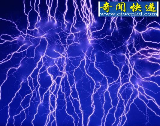 电是谁发明的,古希腊塞利斯(琥珀摩擦起电)