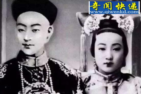 峯Ƭòùר