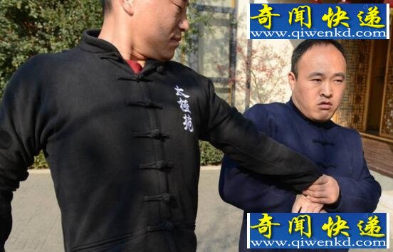 李天金为马云挡子弹,个子不高却武力超强(太极冠军)