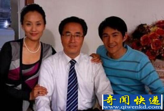 杨立新老婆杨清曝光,再婚老婆与儿子年龄相当