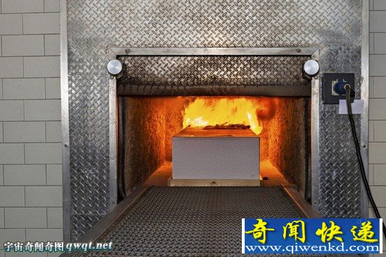 ���᳡Ա������ʵ���� ���ȴ��ʵ